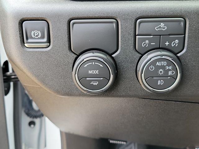 Chevrolet Silverado 1500 RST Crew Cab 2WD 2026