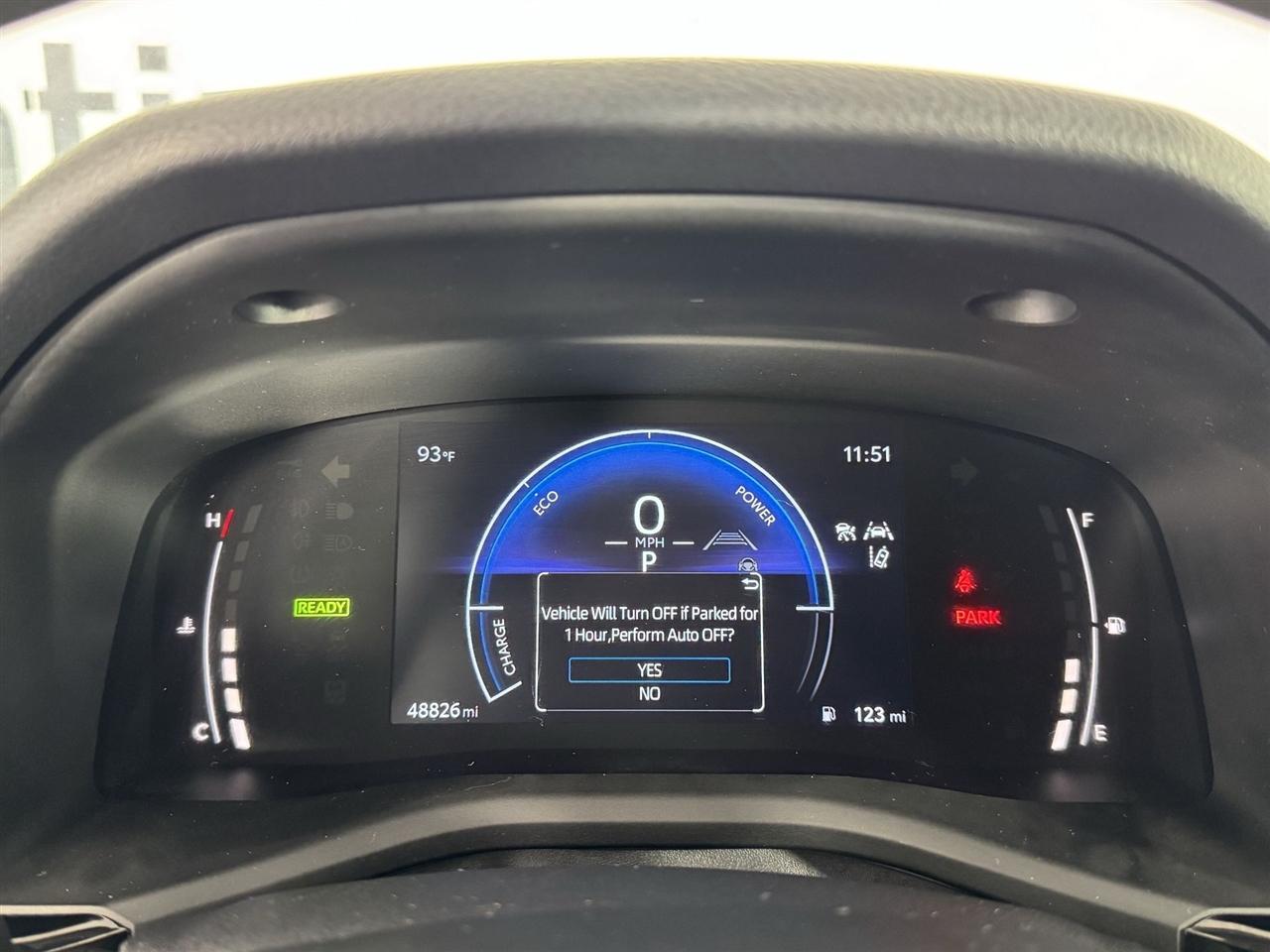 Toyota Camry Hybrid XLE 2025