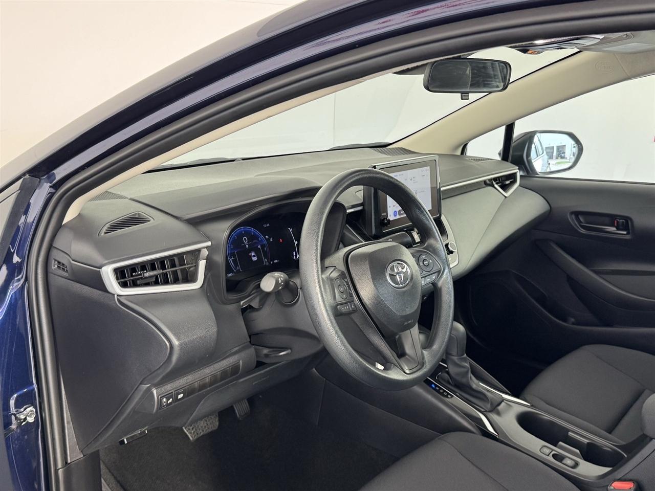 Toyota Corolla LE 2026