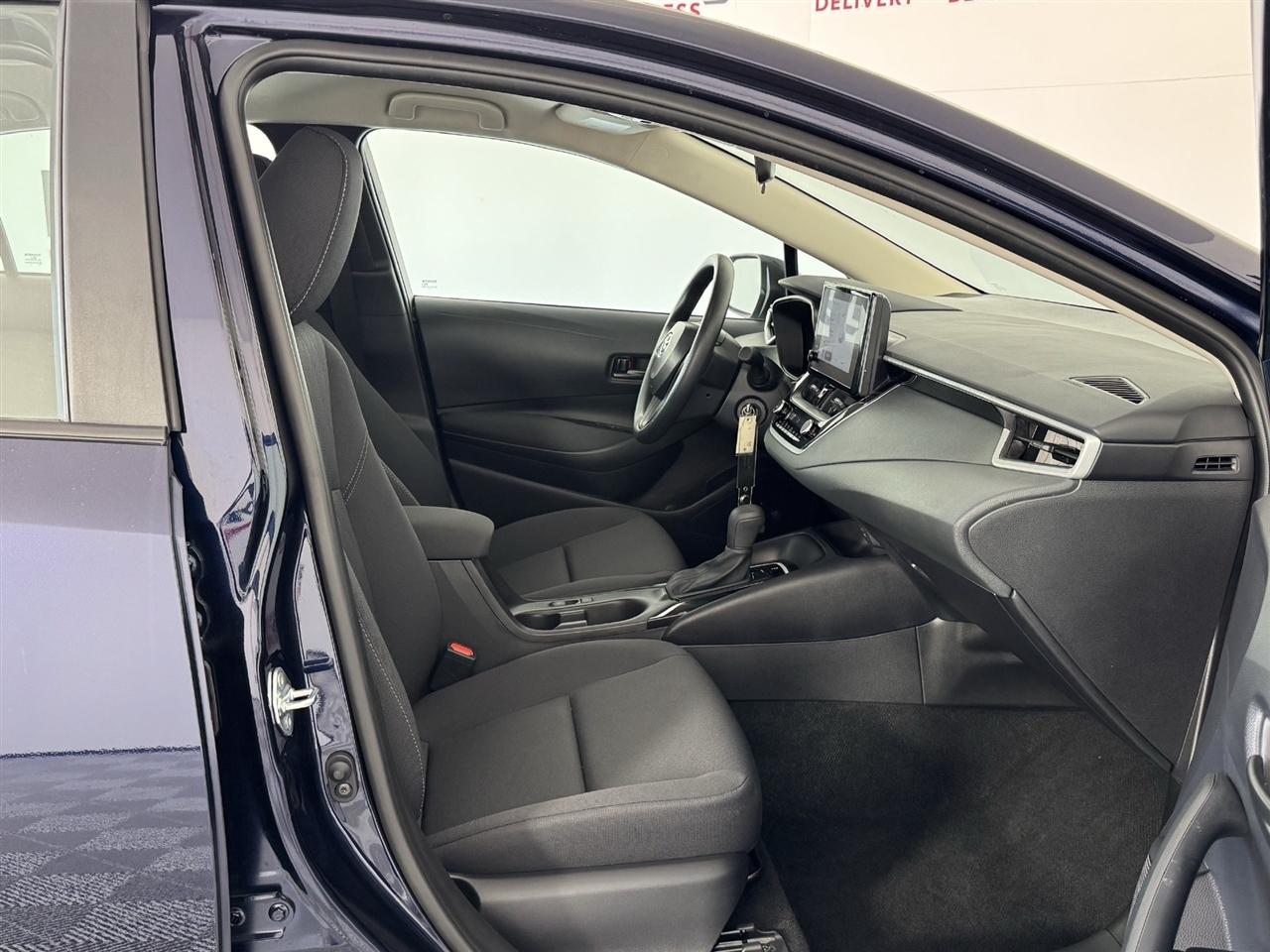 Toyota Corolla LE 2026