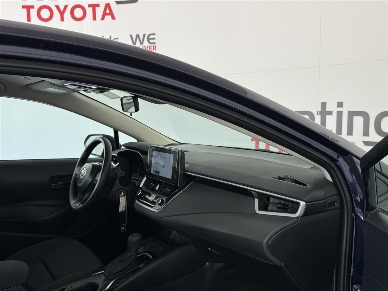 Toyota Corolla LE 2026