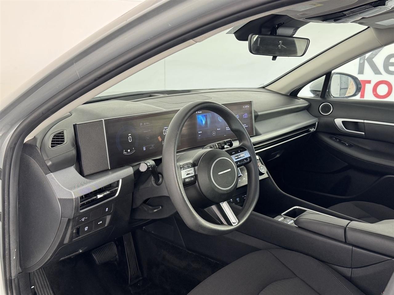 Hyundai Sonata SEL 2025