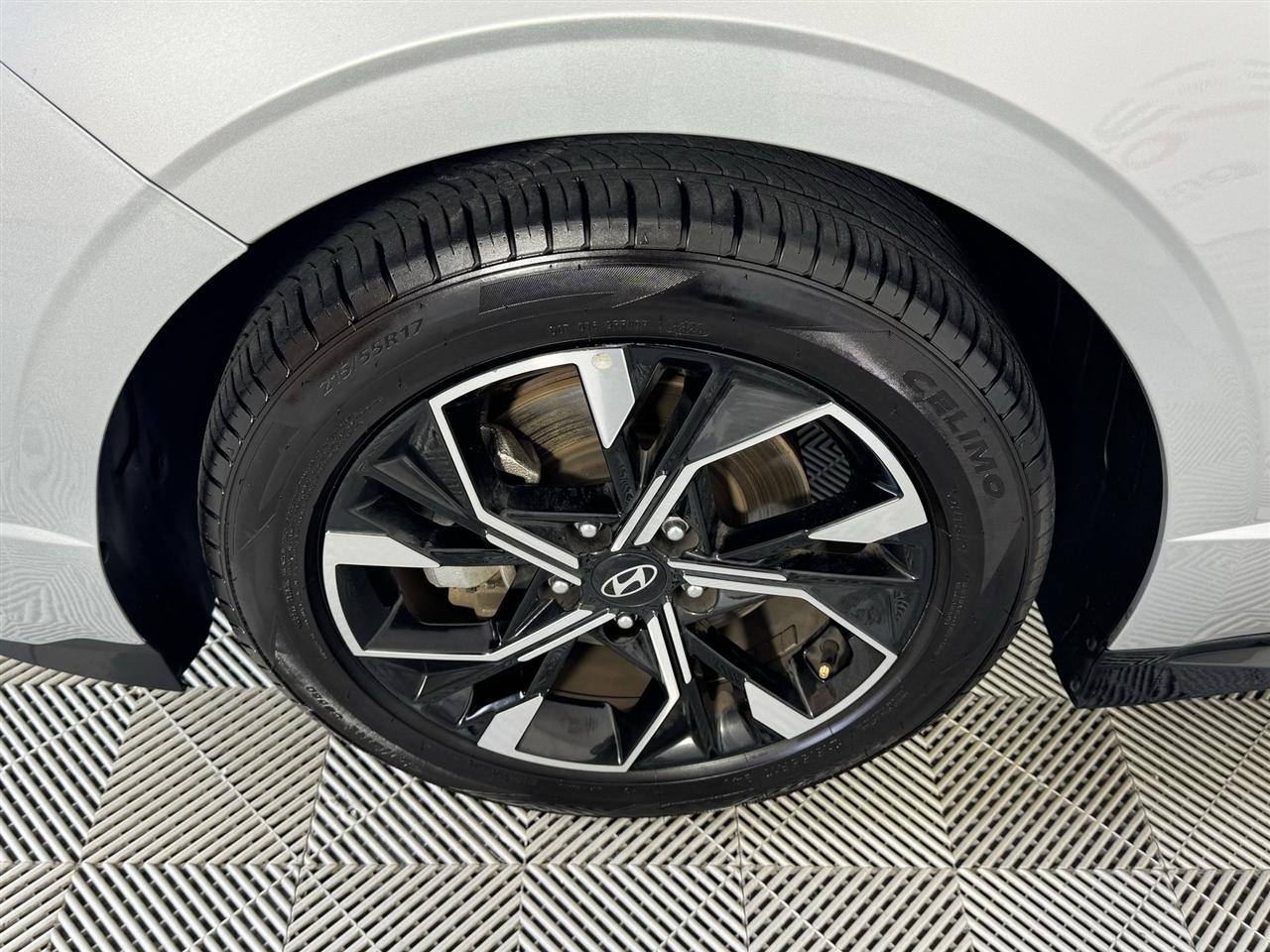 Hyundai Sonata SEL 2025