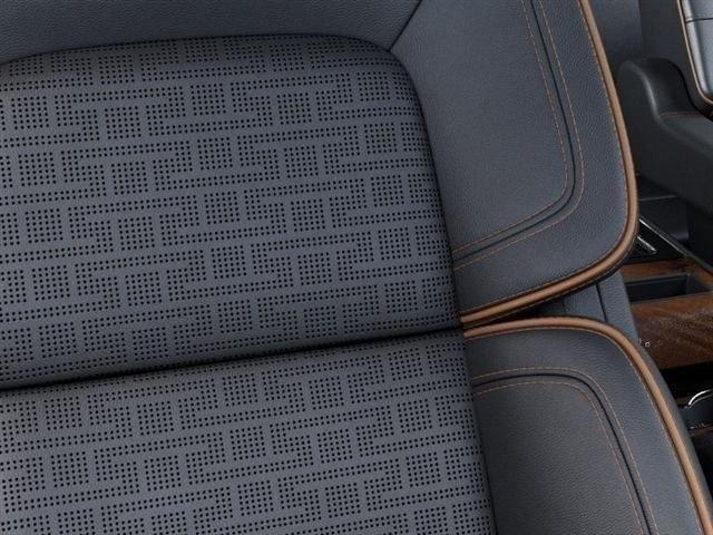 Lincoln Aviator Black Label 2027
