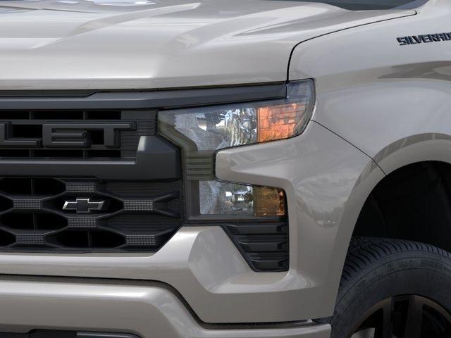 Chevrolet Silverado 1500 Custom Crew Cab 2WD 2026