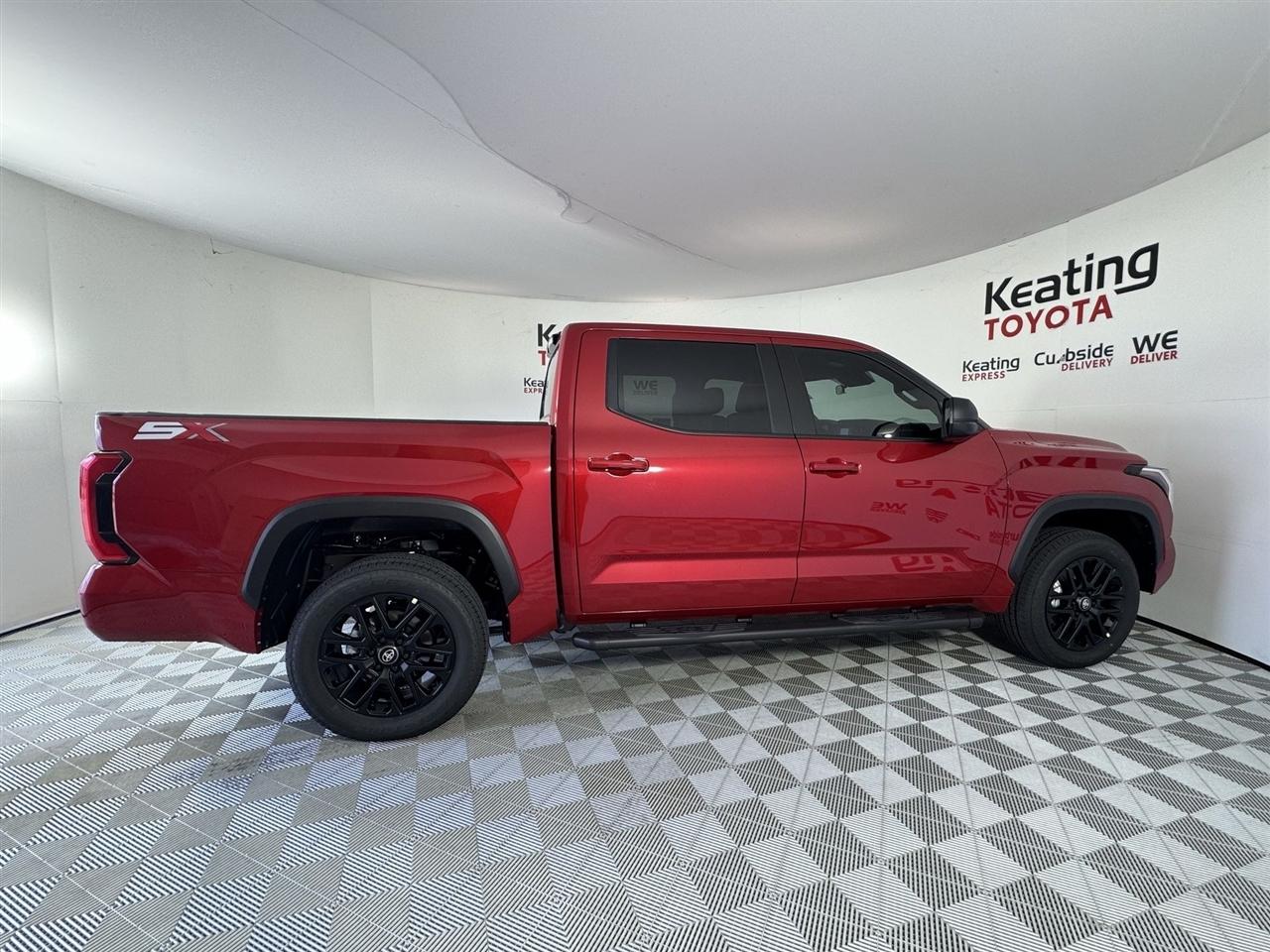 Toyota Tundra SR5 CrewMax 4WD 2026