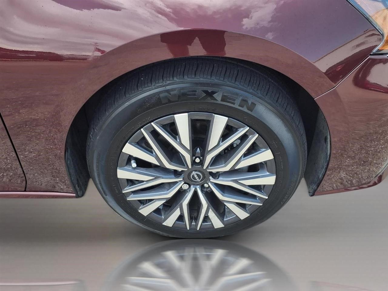 Nissan Altima 2.5 SV 2025