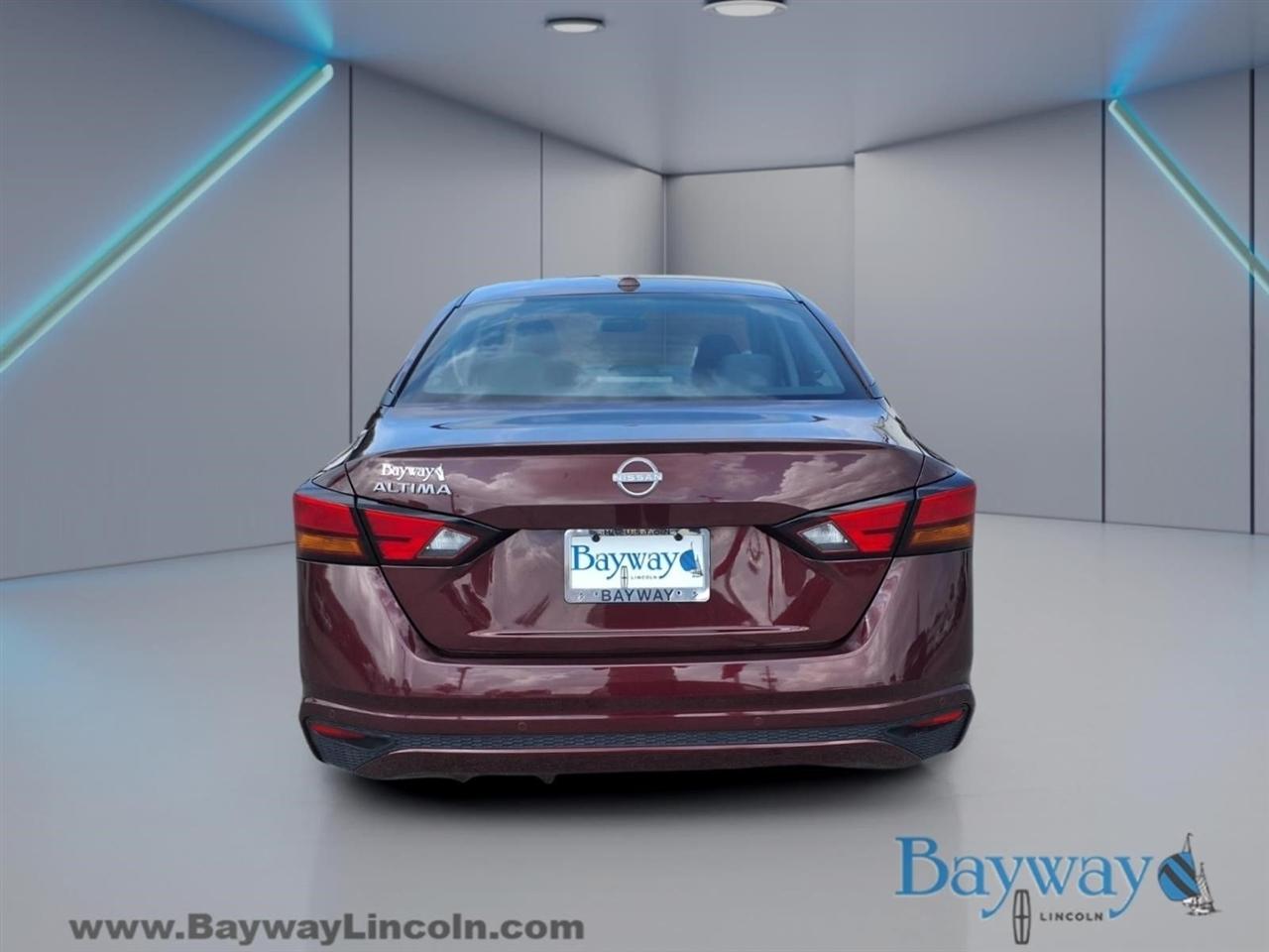 Nissan Altima 2.5 SV 2025