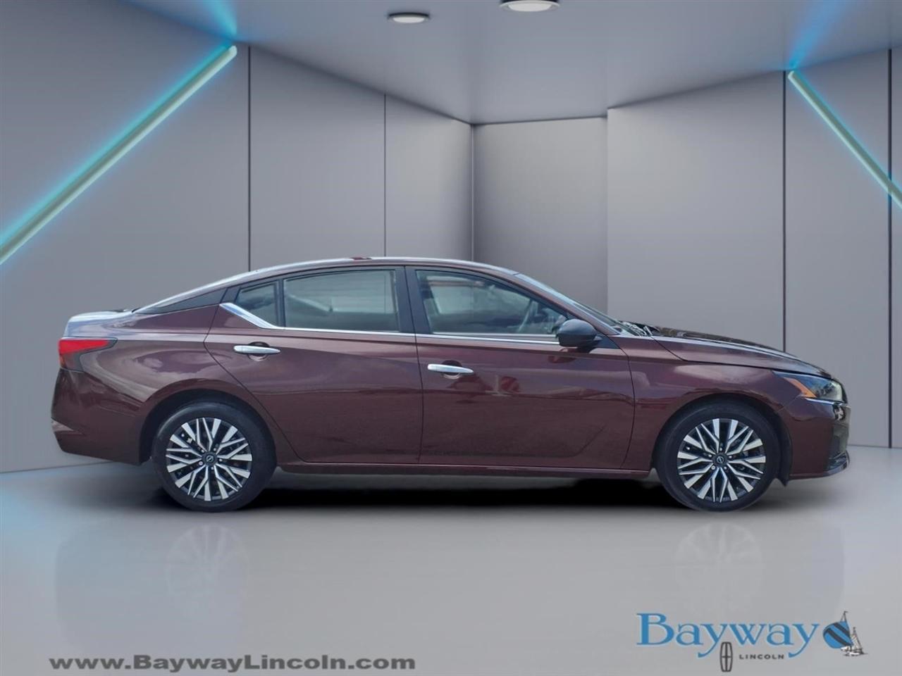 Nissan Altima 2.5 SV 2025