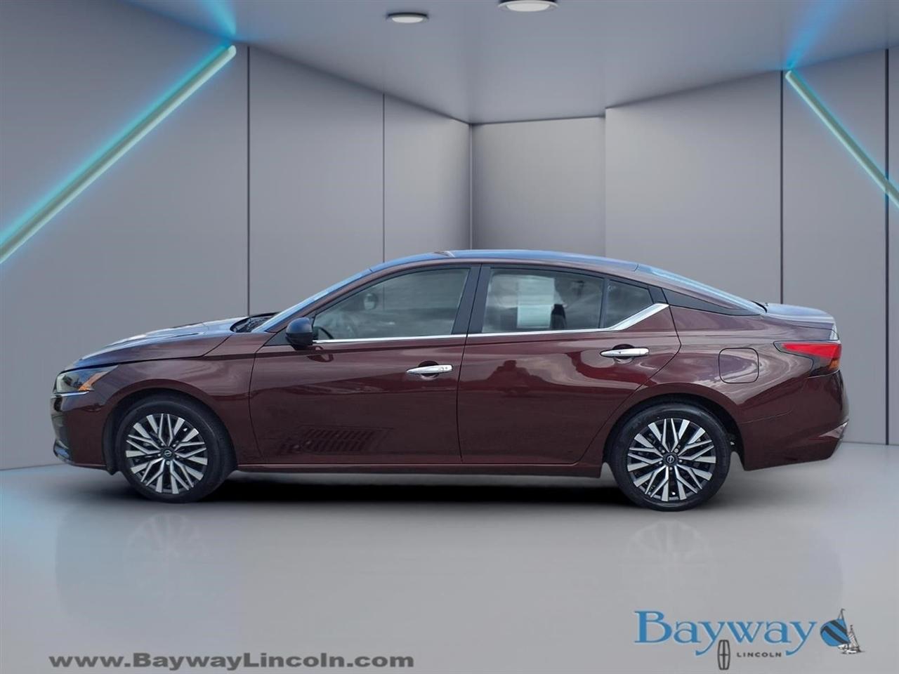Nissan Altima 2.5 SV 2025