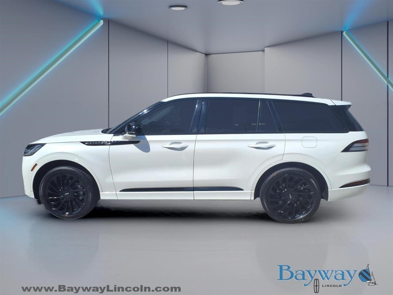 Lincoln Aviator Reserve AWD 2025