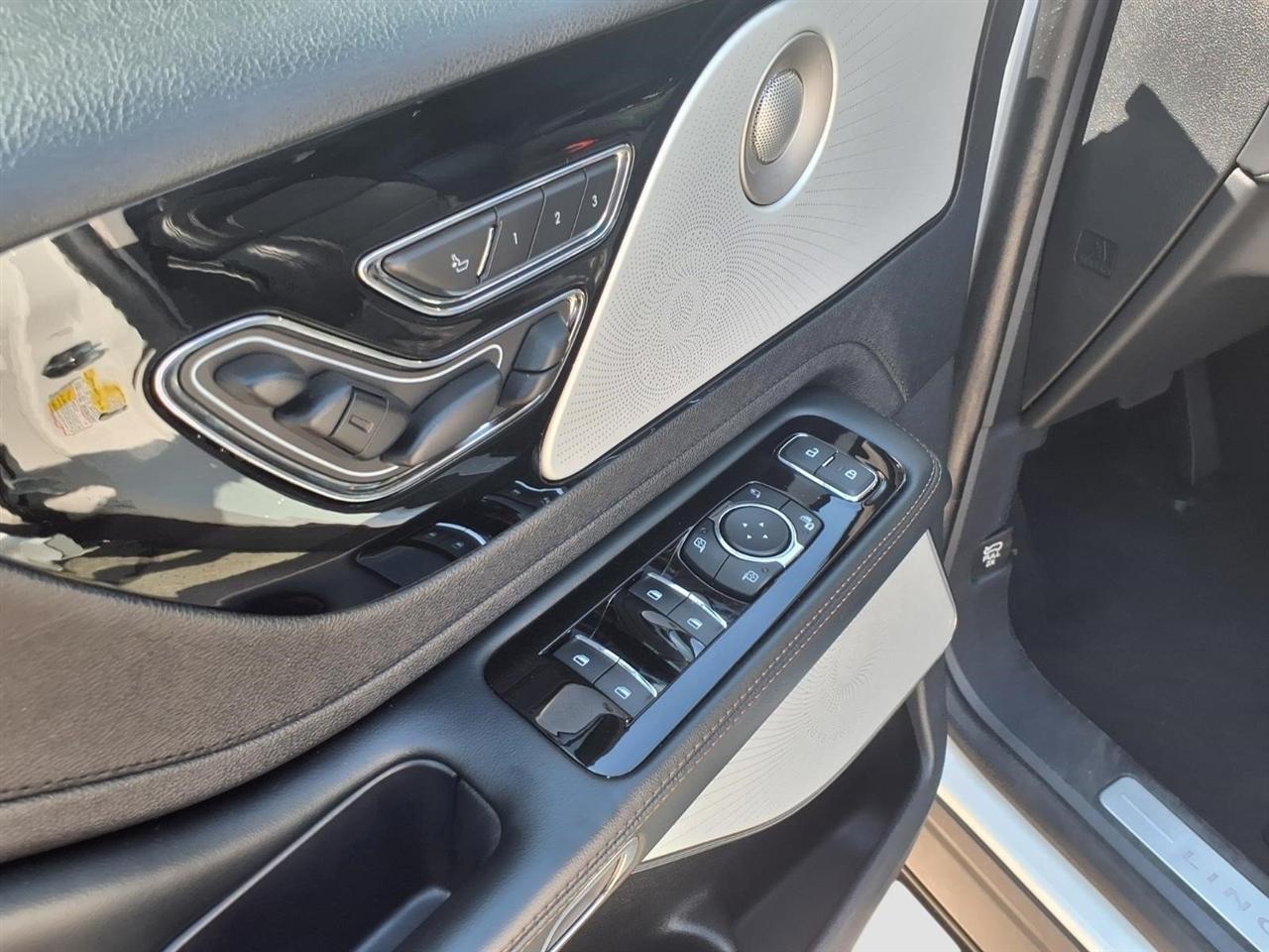 Lincoln Aviator Reserve AWD 2025