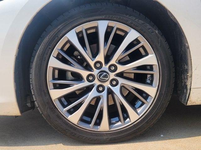 Lexus ES 350 Ultra Luxury 2019