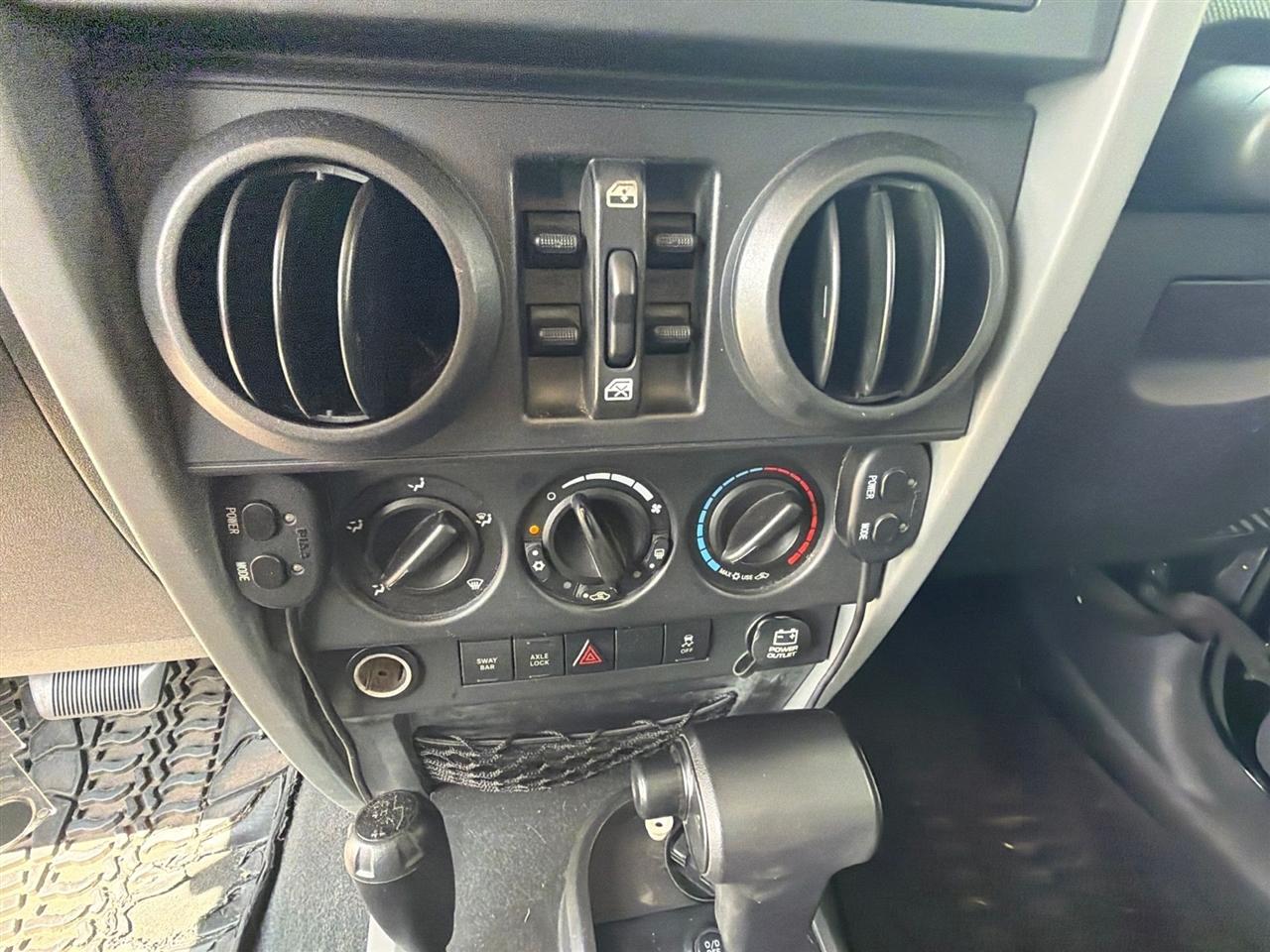 Jeep Wrangler Unlimited Rubicon 4WD 2010