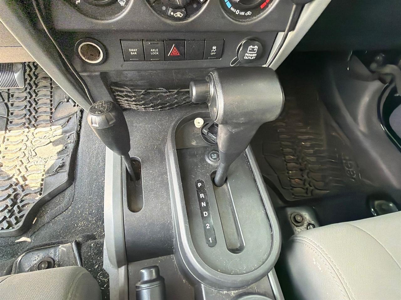 Jeep Wrangler Unlimited Rubicon 4WD 2010