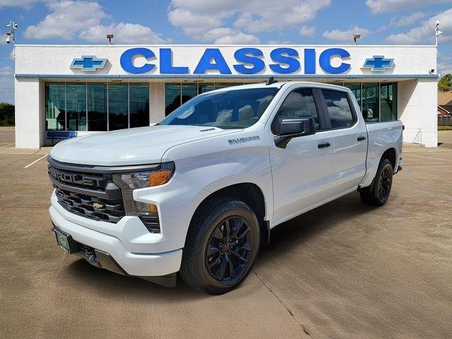 Chevrolet Silverado 1500 Custom Crew Cab 2WD 2024