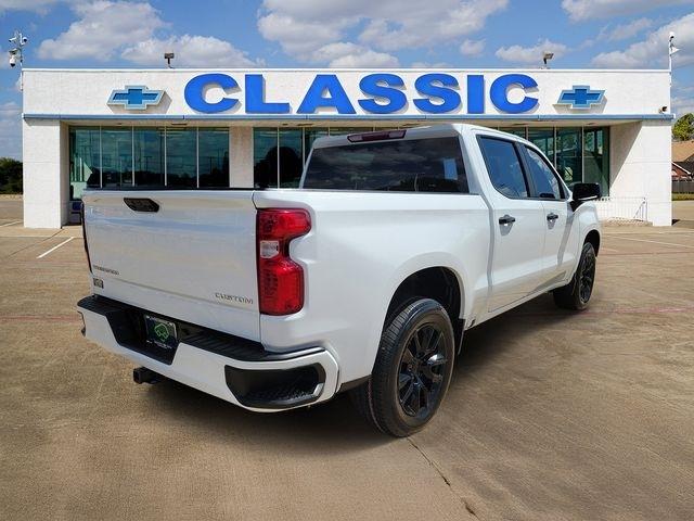 Chevrolet Silverado 1500 Custom Crew Cab 2WD 2024