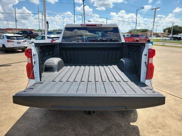 Chevrolet Silverado 1500 Custom Crew Cab 2WD 2024