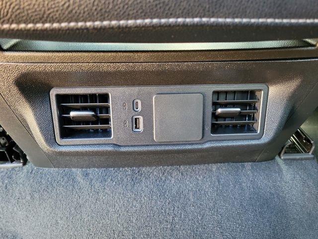 Chevrolet Silverado 1500 Custom Crew Cab 2WD 2024