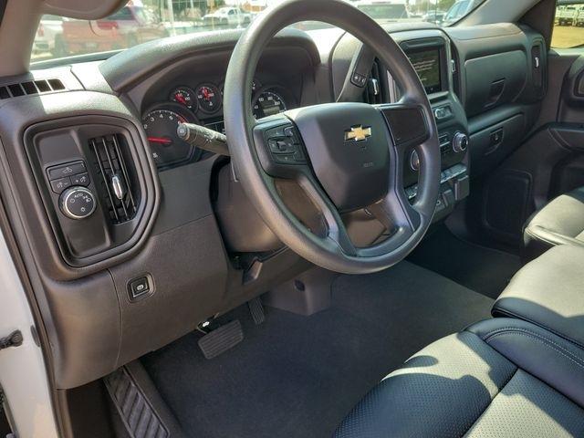 Chevrolet Silverado 1500 Custom Crew Cab 2WD 2024
