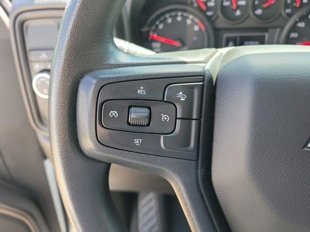 Chevrolet Silverado 1500 Custom Crew Cab 2WD 2024