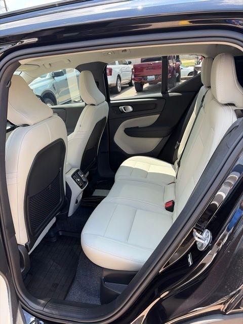 Volvo XC40 B5 Plus Dark AWD 2026