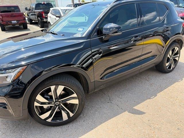 Volvo XC40 B5 Plus Dark AWD 2026