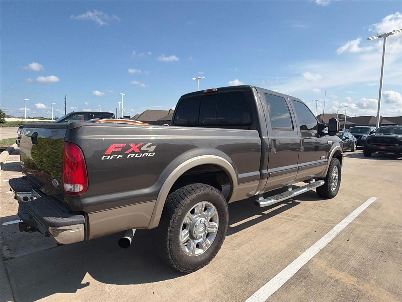 Ford F-250 SD XLT Crew Cab Long Bed 4WD 2006