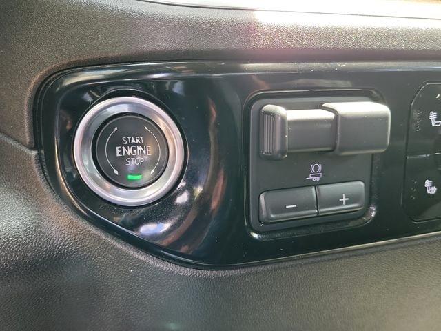 Chevrolet Silverado 1500 LT Crew Cab 2WD 2025