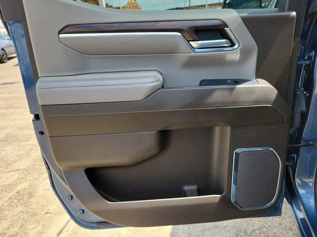 GMC Sierra 1500 SLT Crew Cab 4WD 2024