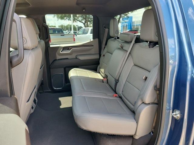 GMC Sierra 1500 SLT Crew Cab 4WD 2024