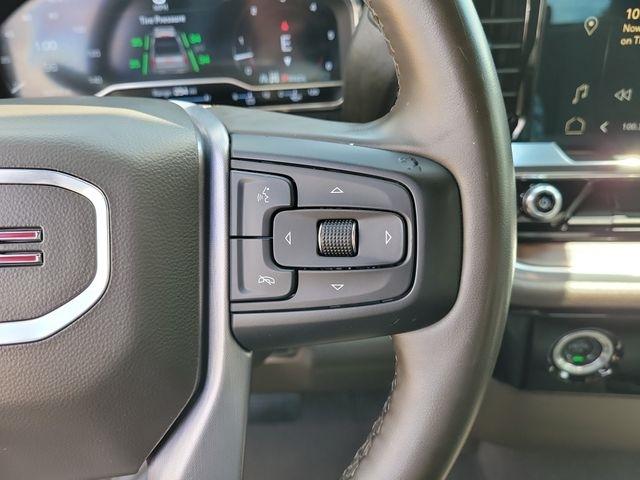 GMC Sierra 1500 SLT Crew Cab 4WD 2024
