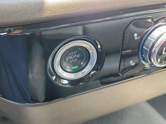 GMC Sierra 1500 SLT Crew Cab 4WD 2024