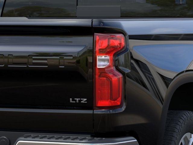 Chevrolet Silverado 1500 LTZ Crew Cab 4WD 2026