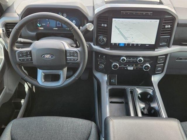 Ford F-150 XLT SuperCrew 4WD 2024