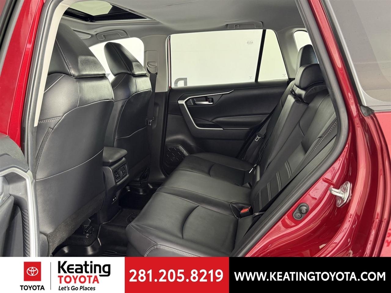 Toyota RAV4 Hybrid XLE Premium 2024