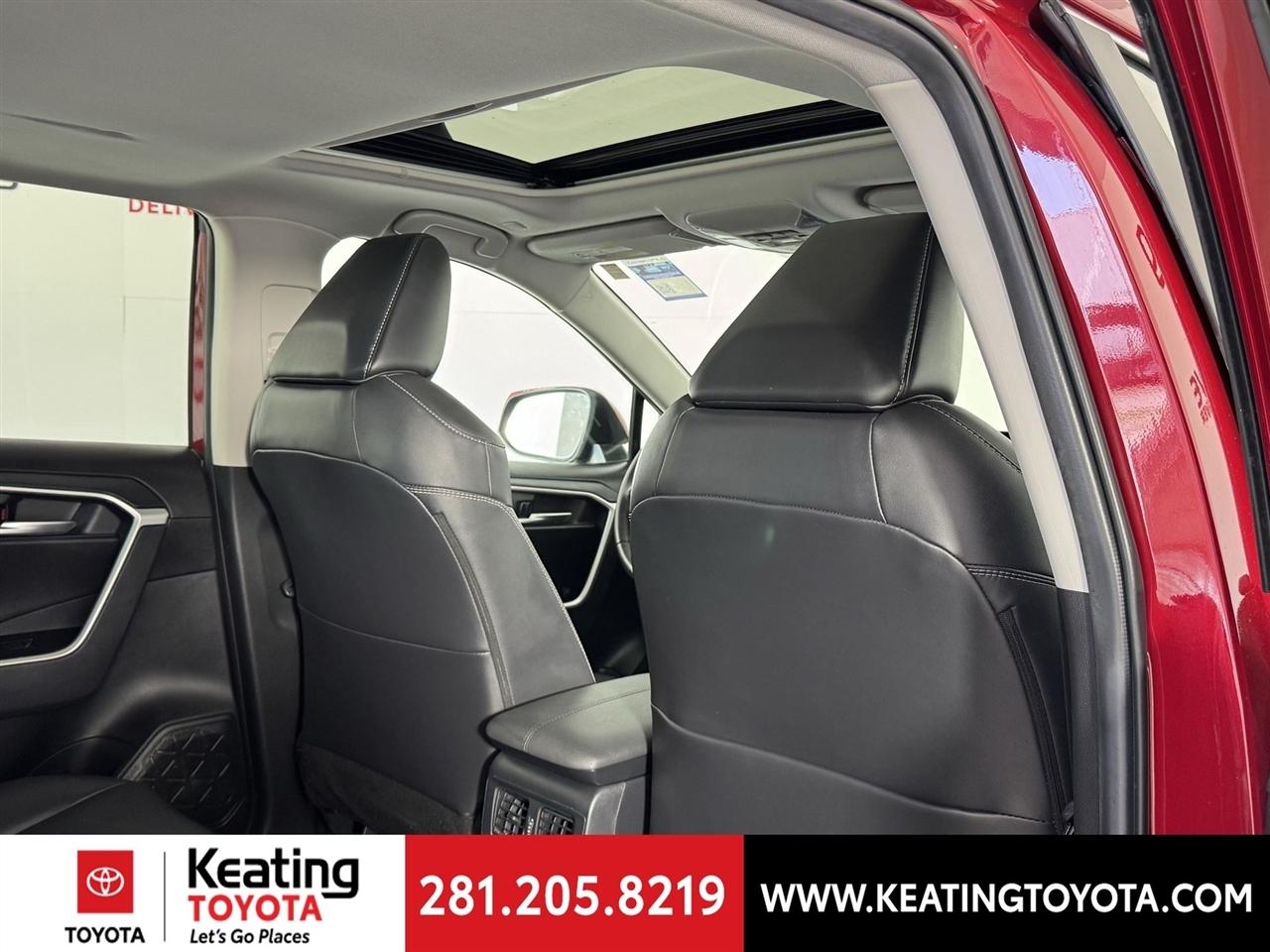 Toyota RAV4 Hybrid XLE Premium 2024