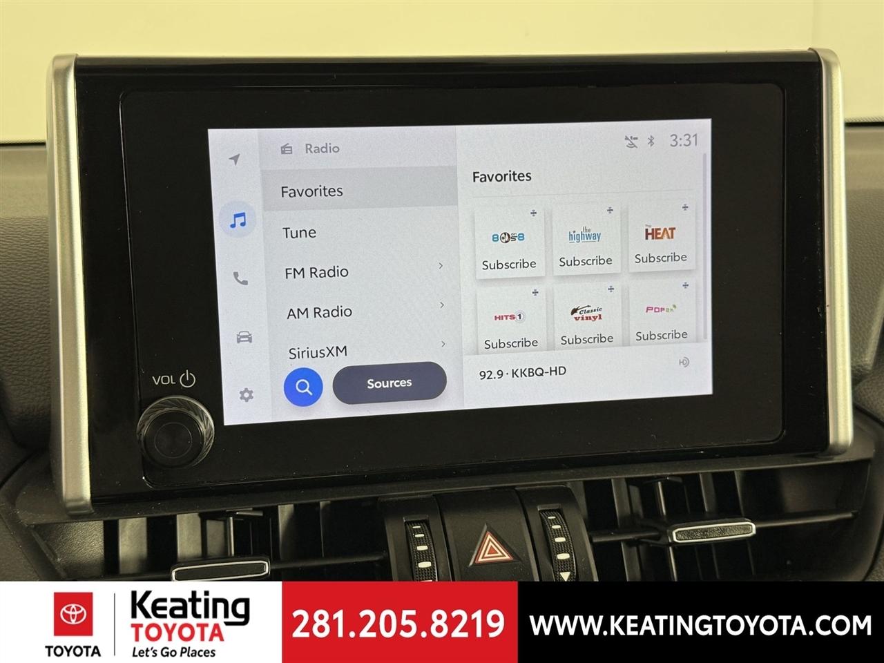 Toyota RAV4 Hybrid XLE Premium 2024