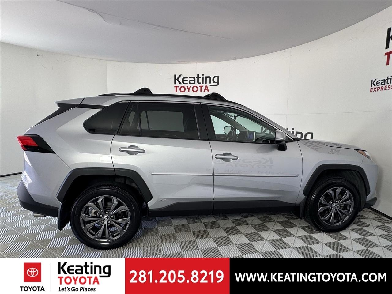 Toyota RAV4 Hybrid XLE Premium 2024