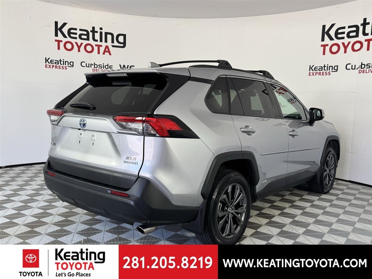 Toyota RAV4 Hybrid XLE Premium 2024