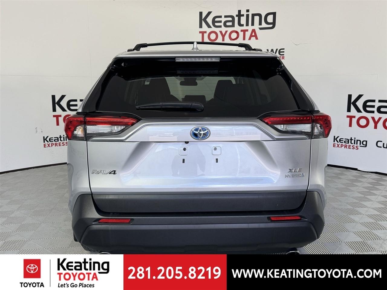 Toyota RAV4 Hybrid XLE Premium 2024