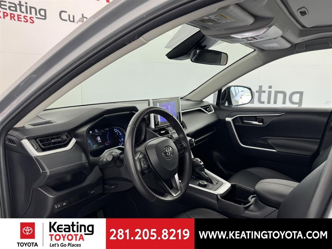 Toyota RAV4 Hybrid XLE Premium 2024