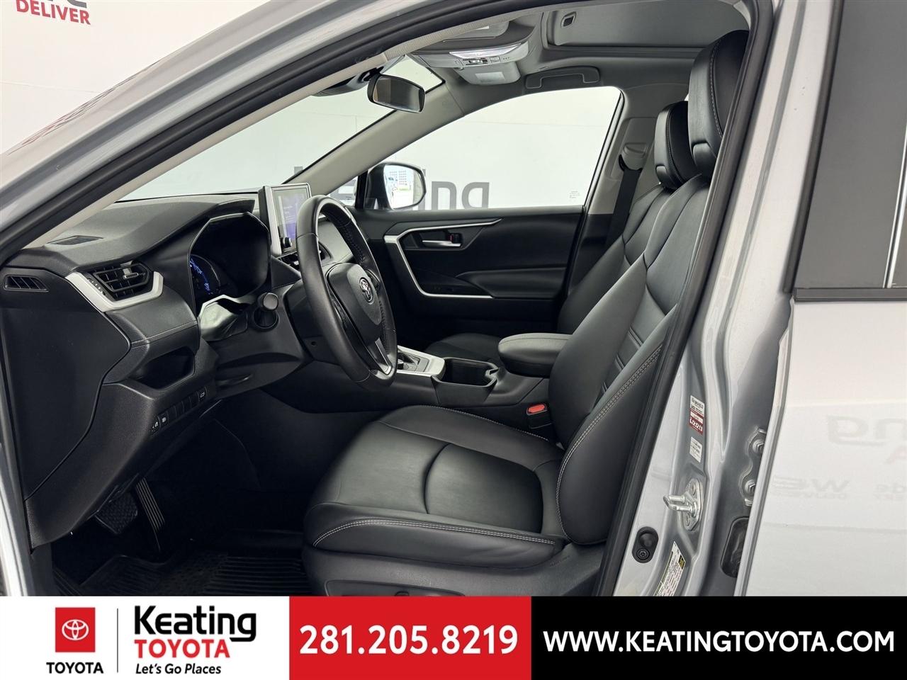 Toyota RAV4 Hybrid XLE Premium 2024