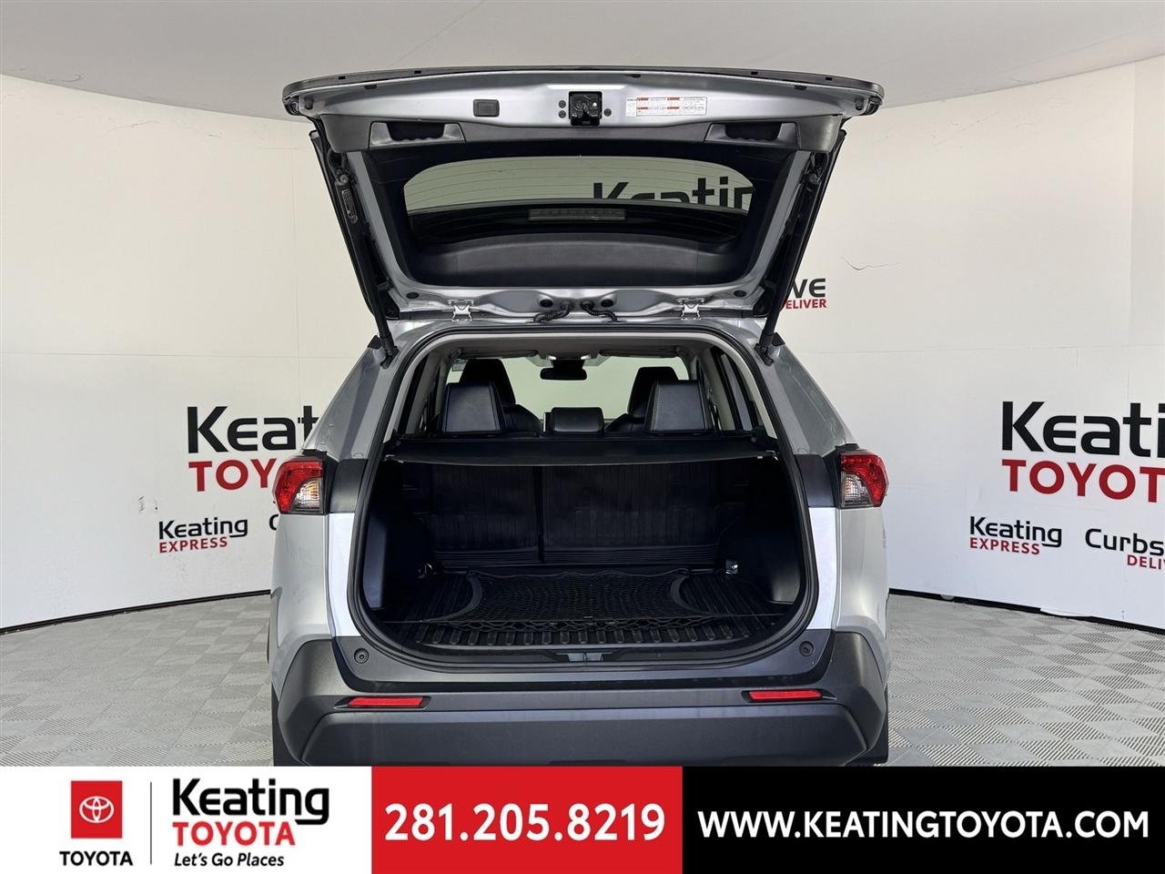 Toyota RAV4 Hybrid XLE Premium 2024