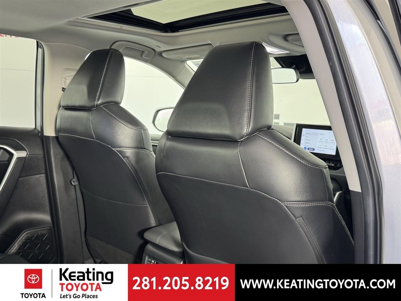 Toyota RAV4 Hybrid XLE Premium 2024