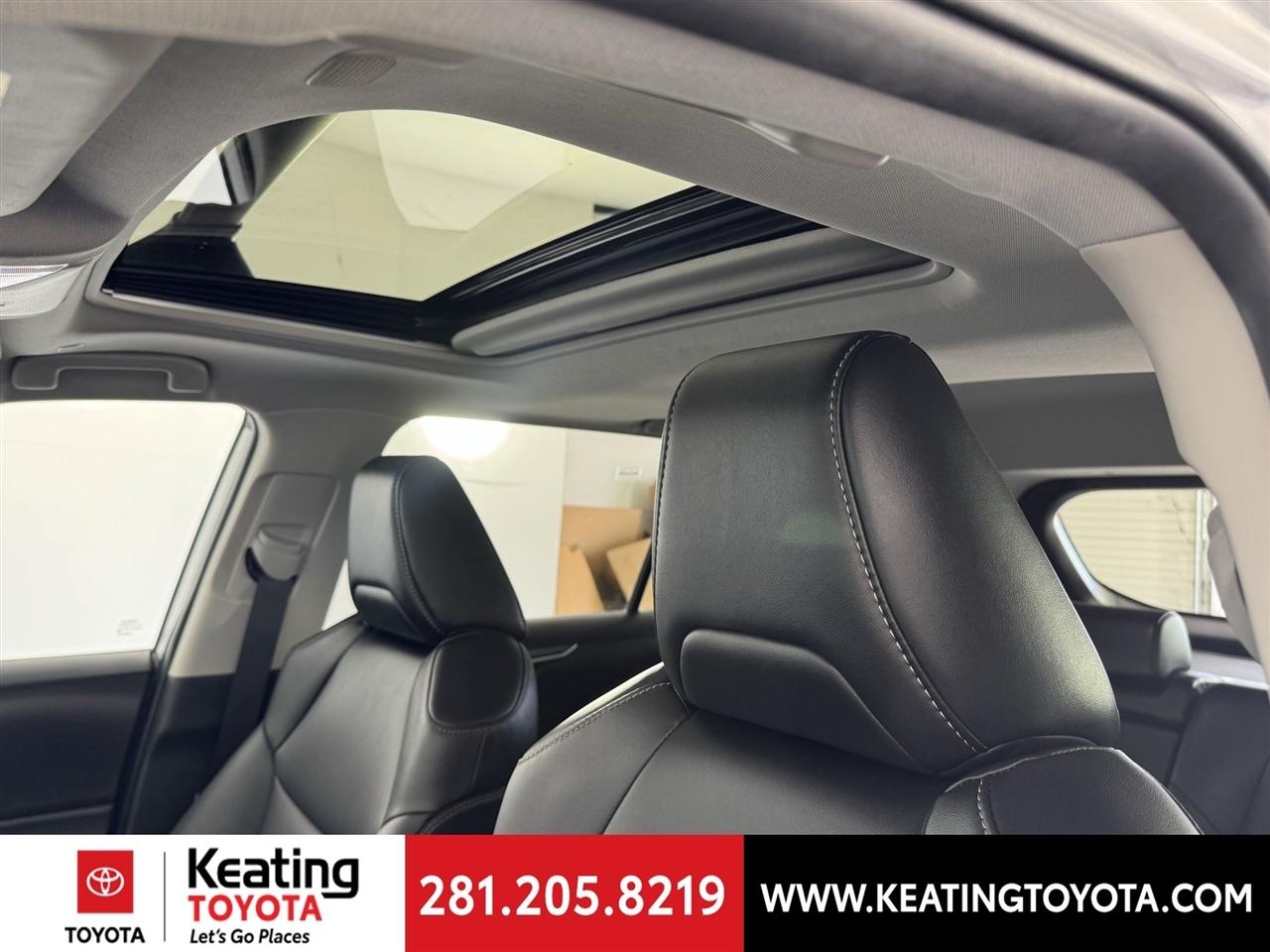 Toyota RAV4 Hybrid XLE Premium 2024