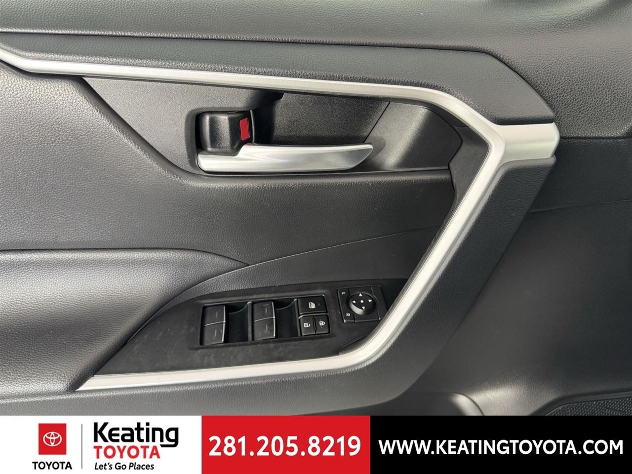 Toyota RAV4 Hybrid XLE Premium 2024