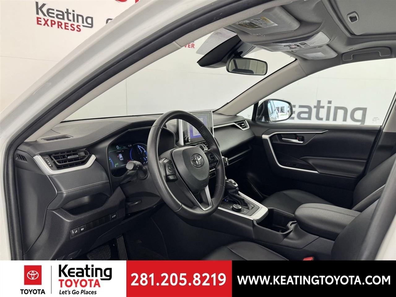 Toyota RAV4 Hybrid XLE Premium 2024