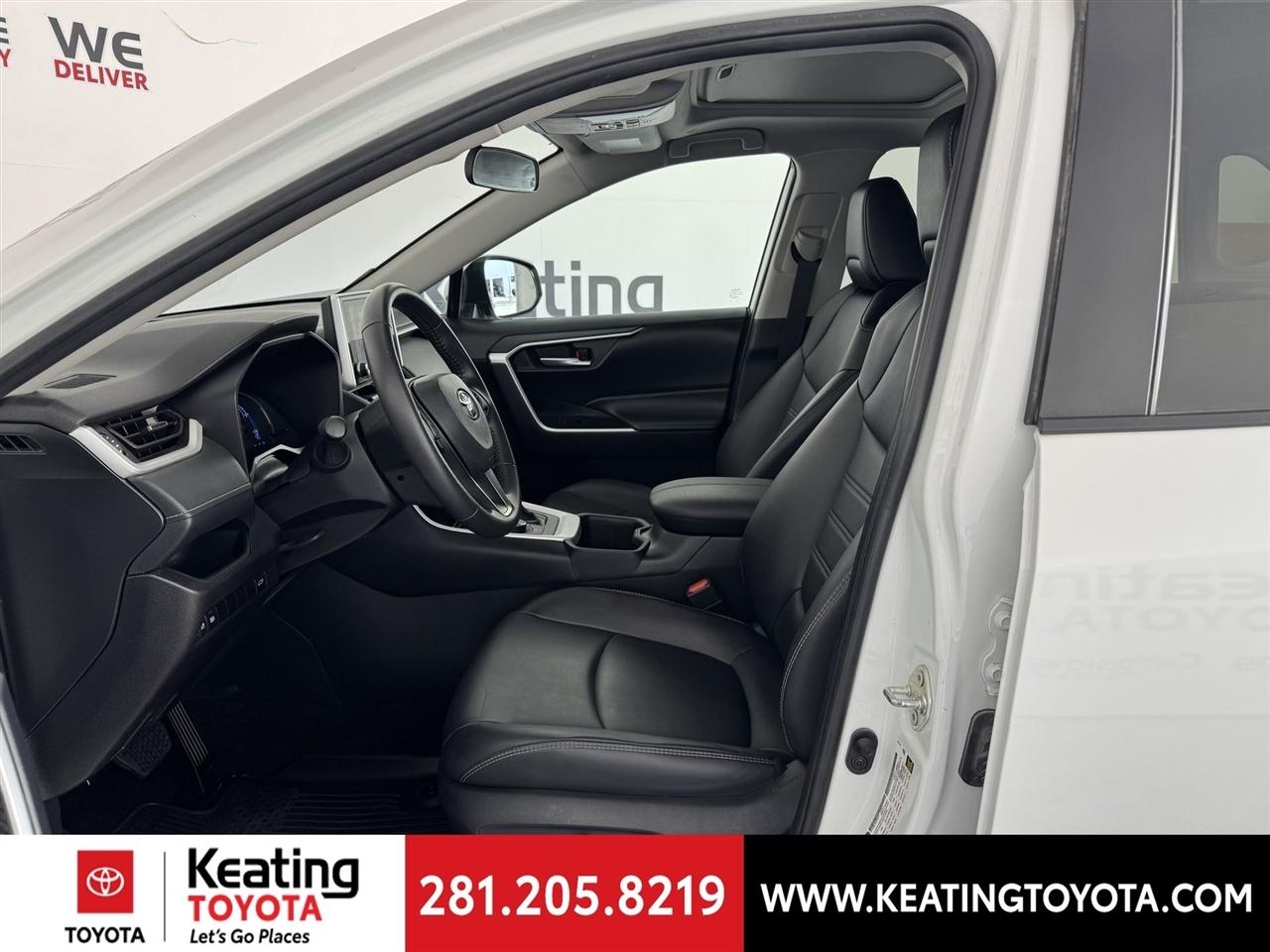 Toyota RAV4 Hybrid XLE Premium 2024