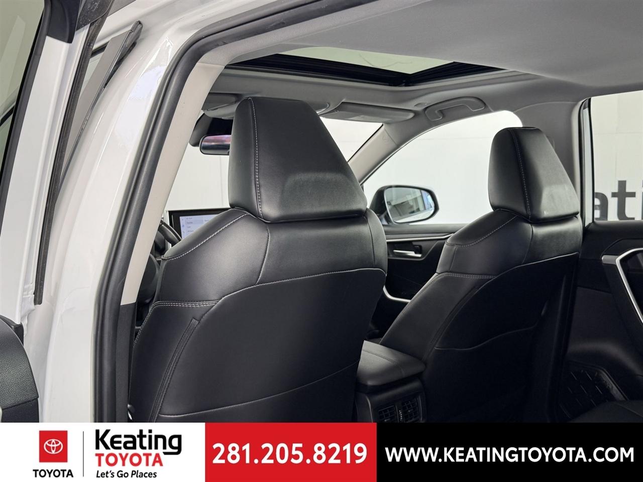Toyota RAV4 Hybrid XLE Premium 2024